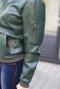 Modna  dámska kožena bunda na zips