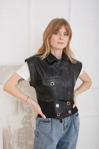 Modna dámska kožená bunda na zips